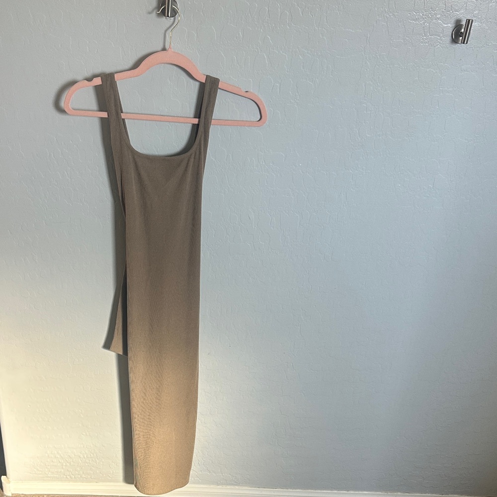 Elegant Tan Sleeveless Lulus Tie Dress